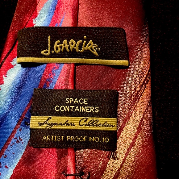 Great looking J.Garcia tie, bright red, pink, purple=awesome! - Picture 4 of 5